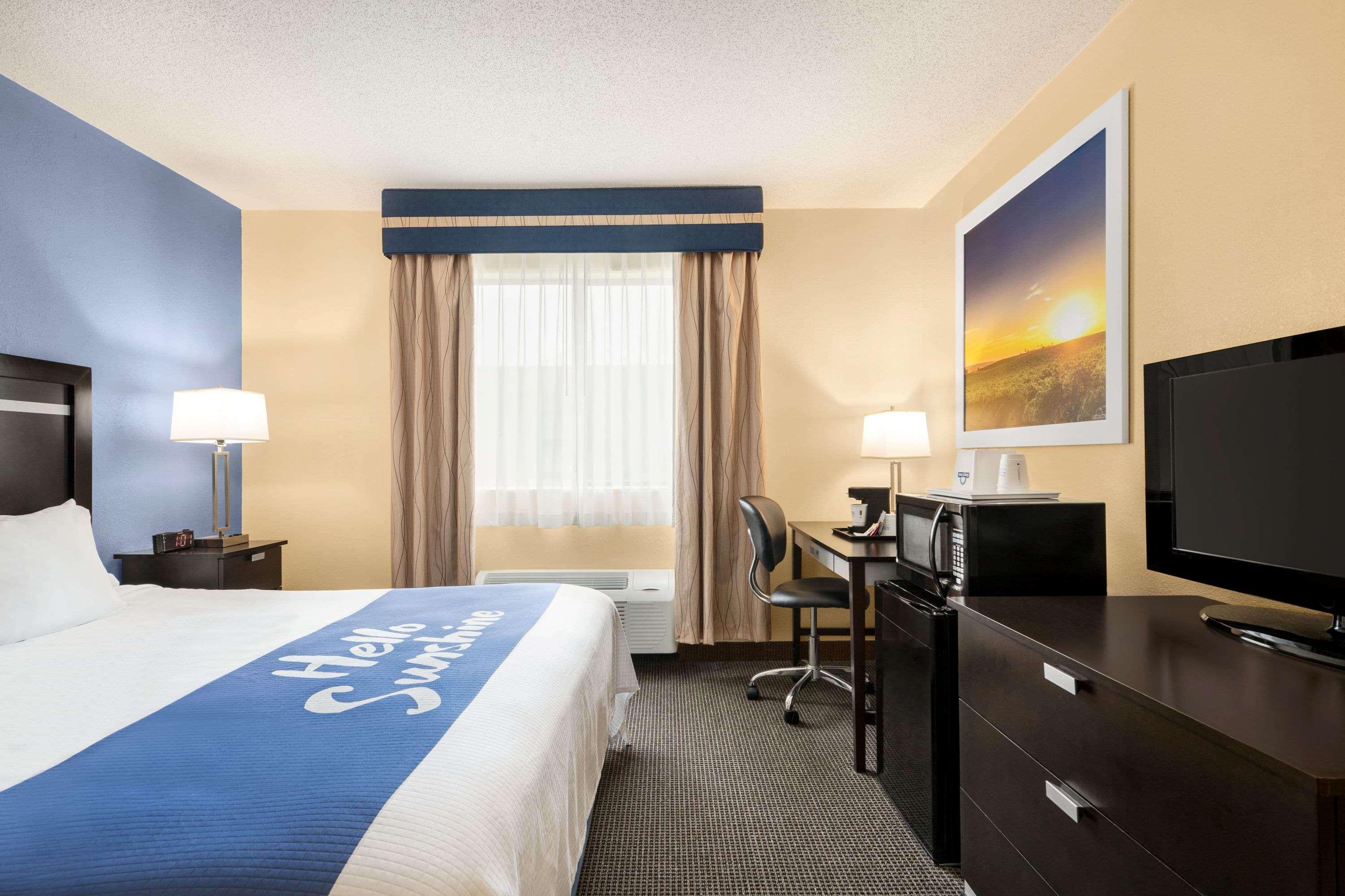 Days Inn by Wyndham Auburn/Finger Lakes Region Exterior foto